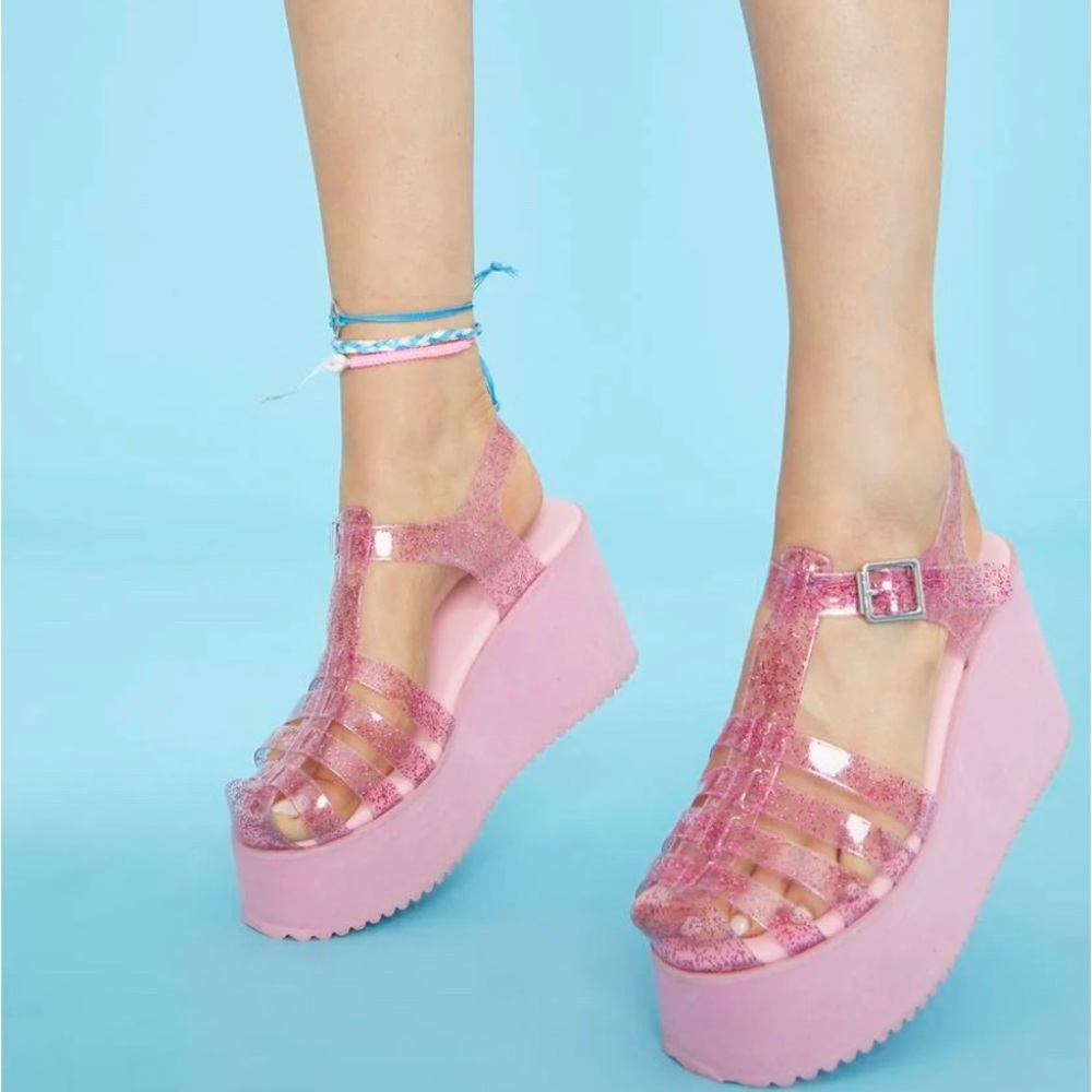 Delia’s by dollskill size 8 jelly sandals
